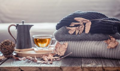 Kolorowe dodatki w aranżacji wnętrza – odświeżenie bez wydawania fortuny